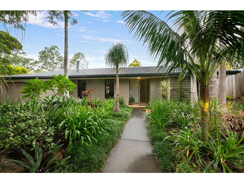 4 Appin Street, Kenmore QLD 4069