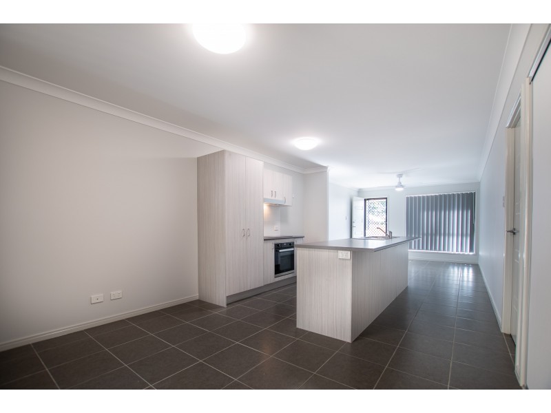 2/20a Macaranga Street, Marsden QLD 4132