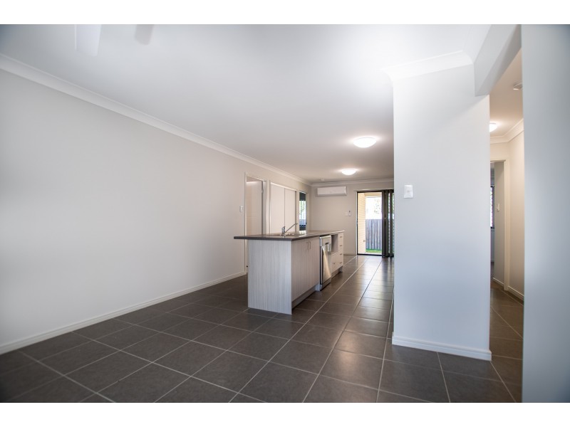 2/20a Macaranga Street, Marsden QLD 4132