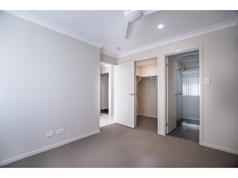 1/20b Macaranga Street, Marsden QLD 4132