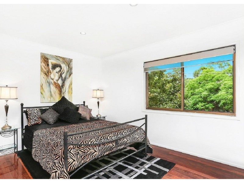 10 Andros Street, Chapel Hill QLD 4069