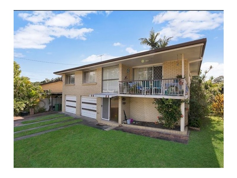 18 Eromba Crescent, Ferny Hills QLD 4055