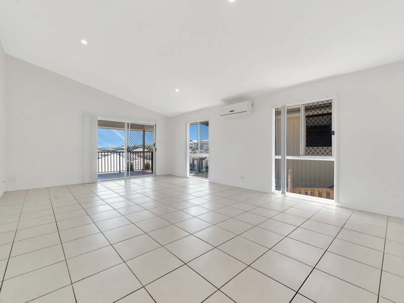 33 Laguna Crescent, Springfield Lakes QLD 4300