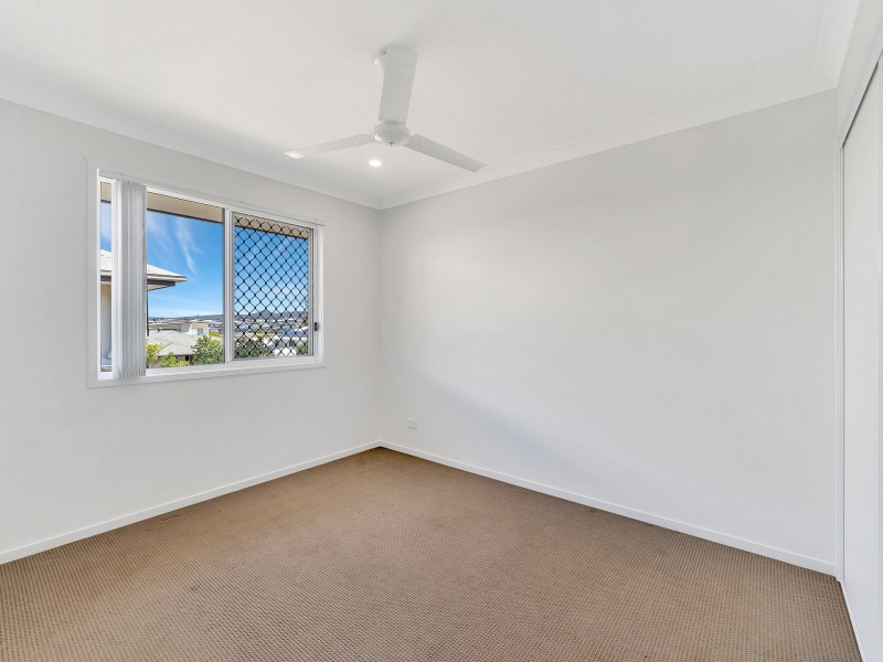 33 Laguna Crescent, Springfield Lakes QLD 4300