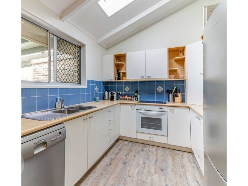 10 Leckmy Street, Ferny Grove QLD 4055