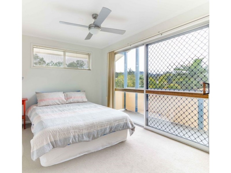 10 Leckmy Street, Ferny Grove QLD 4055