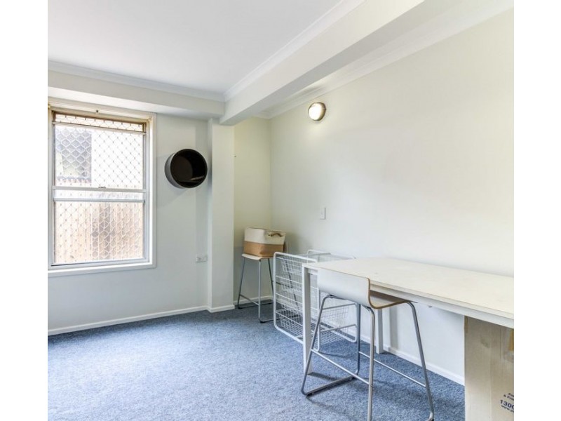 10 Leckmy Street, Ferny Grove QLD 4055