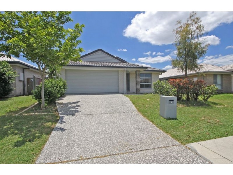 8 Denman Drive, Bundamba QLD 4304