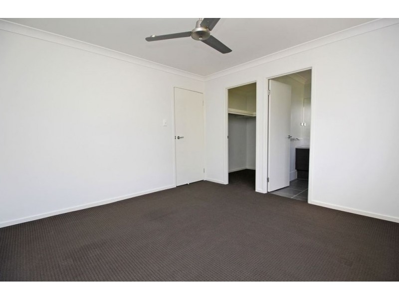 8 Denman Drive, Bundamba QLD 4304