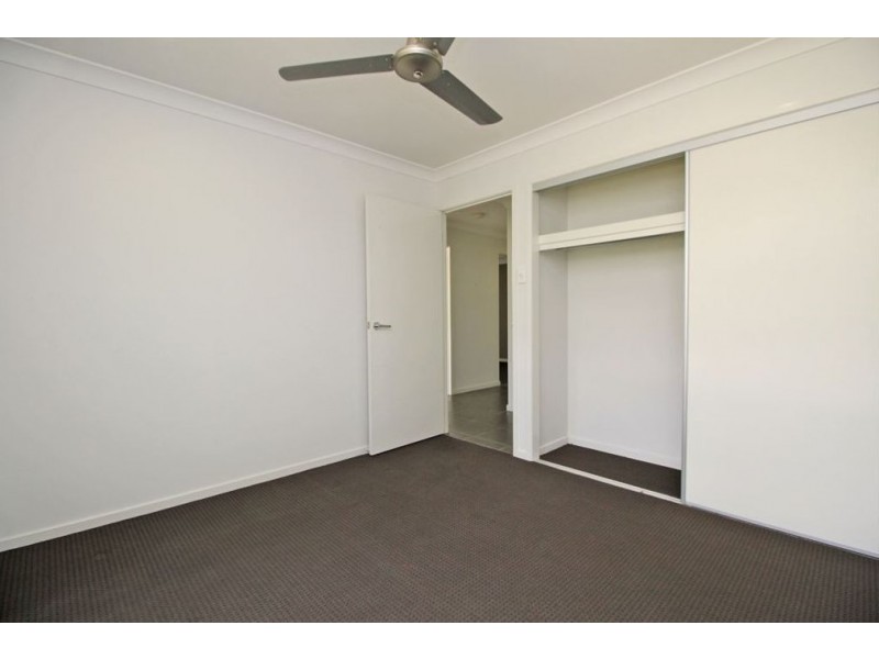 8 Denman Drive, Bundamba QLD 4304