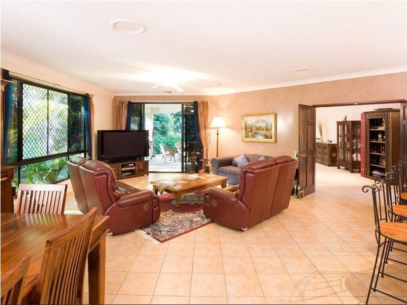 34 Nankin Street, Fig Tree Pocket QLD 4069