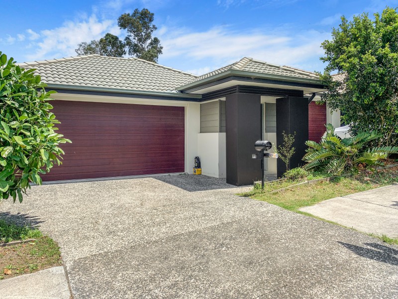 29 Ravensbourne Circuit, Waterford QLD 4133