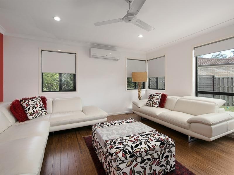 13 Pebbles Court, Berrinba QLD 4117