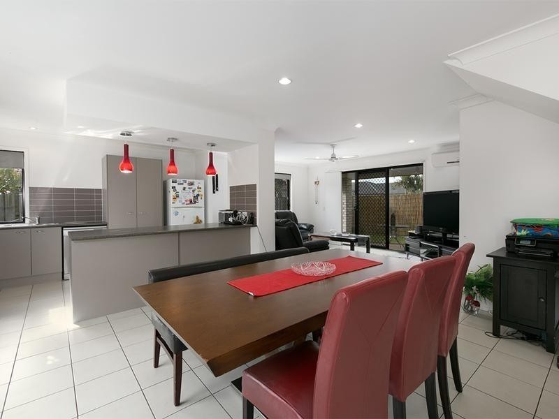 13 Pebbles Court, Berrinba QLD 4117