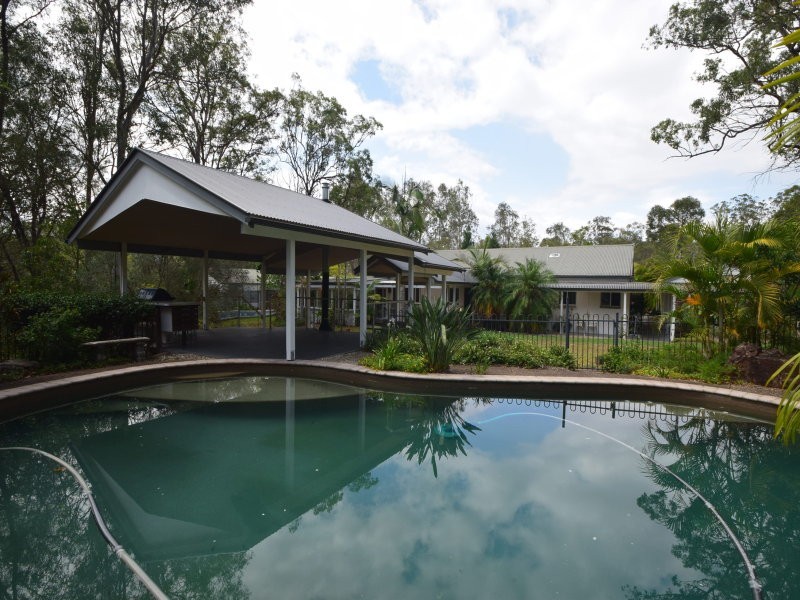 25 Riversleigh Road, Bellbowrie QLD 4070