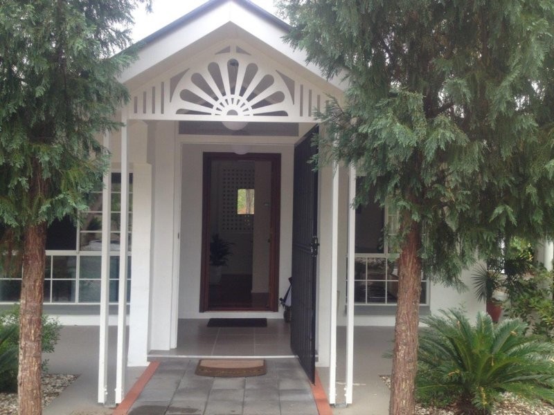 25 Riversleigh Road, Bellbowrie QLD 4070