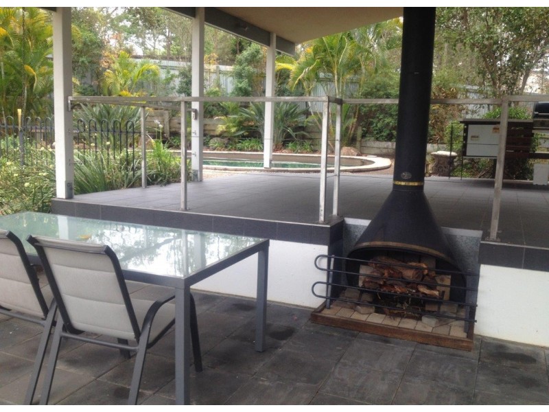 25 Riversleigh Road, Bellbowrie QLD 4070