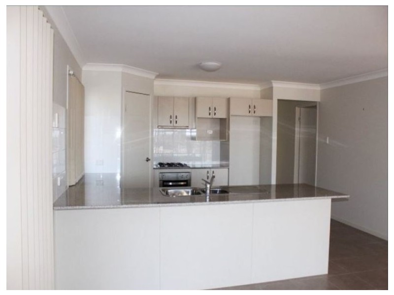 80 Outlook Drive, Waterford QLD 4133