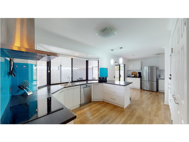 11 Bramble Close, Warner QLD 4500