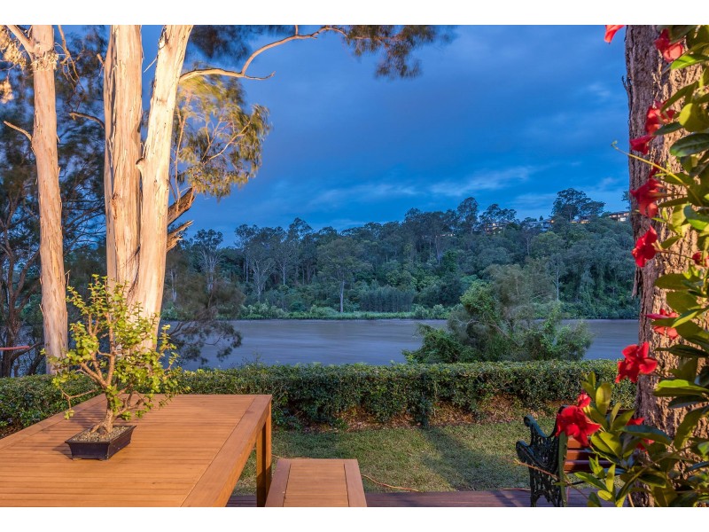 49 Mandalay Street, Fig Tree Pocket QLD 4069