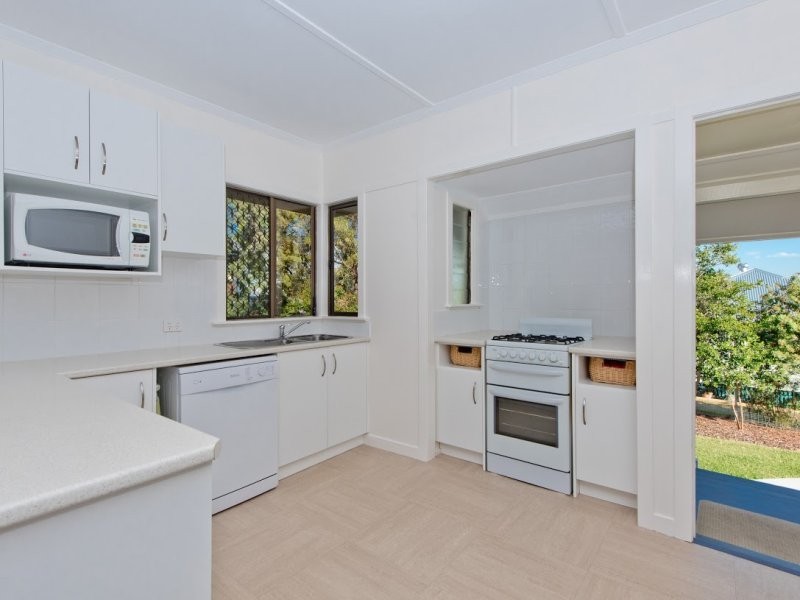 32 Thuruna Street, Stafford QLD 4053