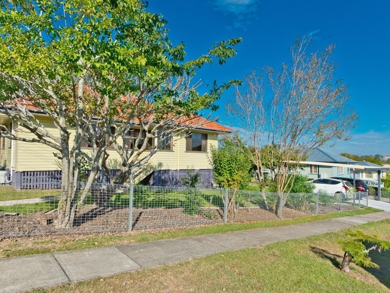32 Thuruna Street, Stafford QLD 4053