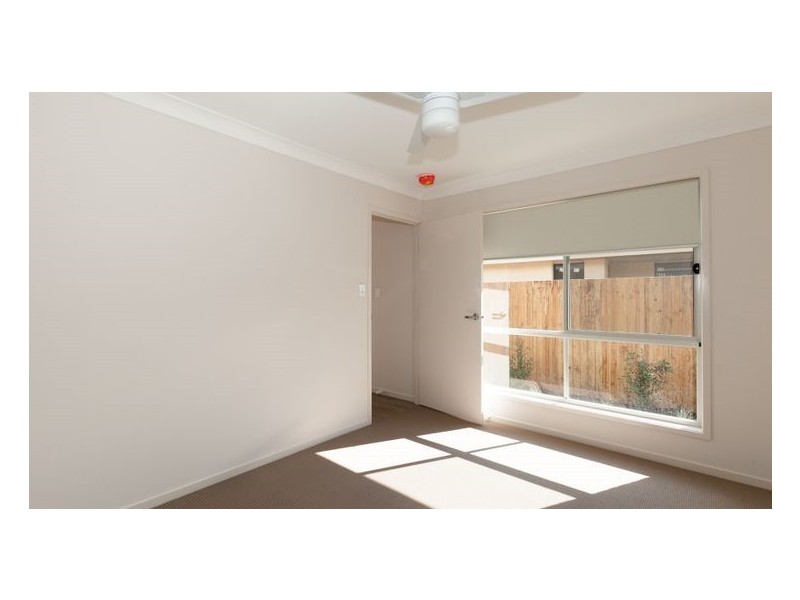 2/32 Arburry Crescent, Brassall QLD 4305