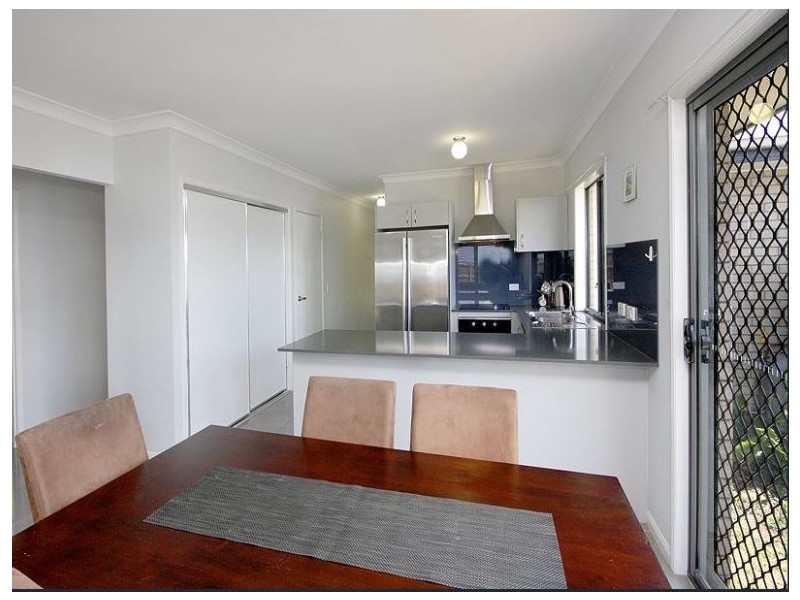 8 Boronia Street, Deebing Heights QLD 4306