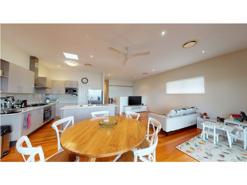 61 Hamilton Street, Sherwood QLD 4075