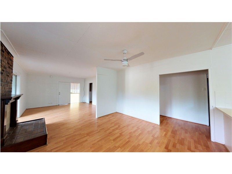 8 Canterbury Lane, Bethania QLD 4205