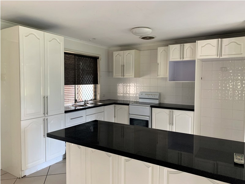 50 Limerick Drive, Crestmead QLD 4132