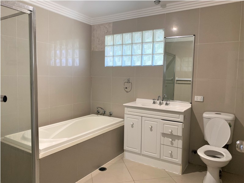 50 Limerick Drive, Crestmead QLD 4132