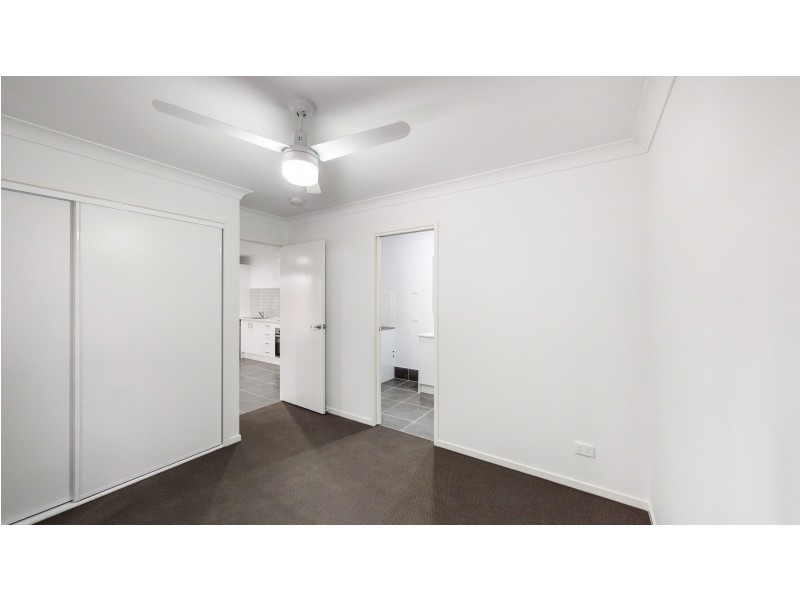 2/9 Mount Wheeler Street, Park Ridge QLD 4125