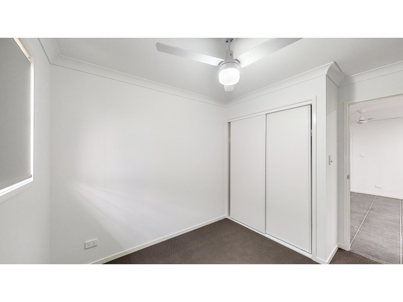 2/9 Mount Wheeler Street, Park Ridge QLD 4125