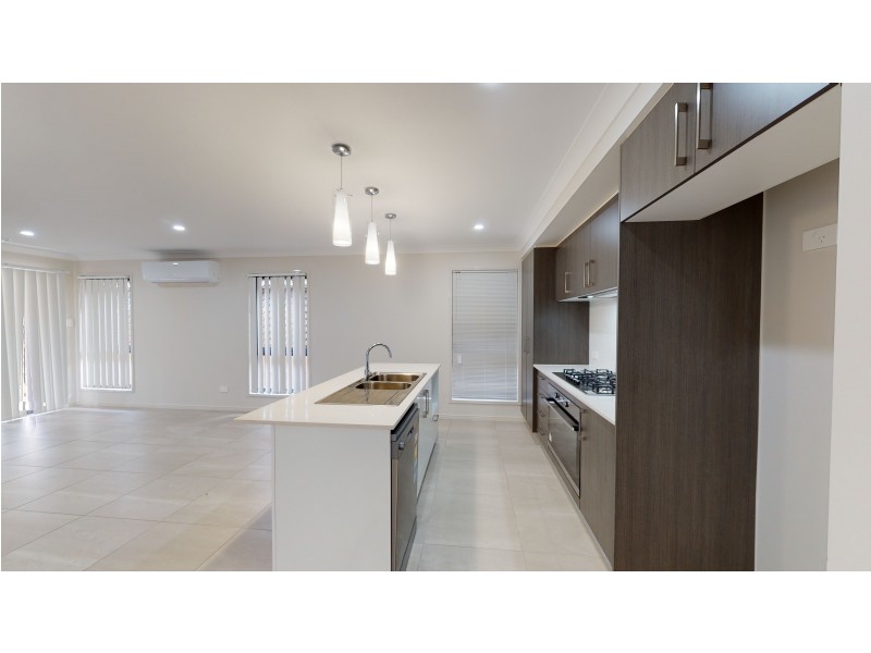 14 Silkwood Circuit, Park Ridge QLD 4125