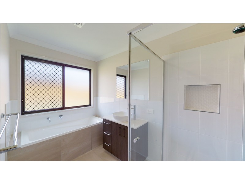 14 Silkwood Circuit, Park Ridge QLD 4125