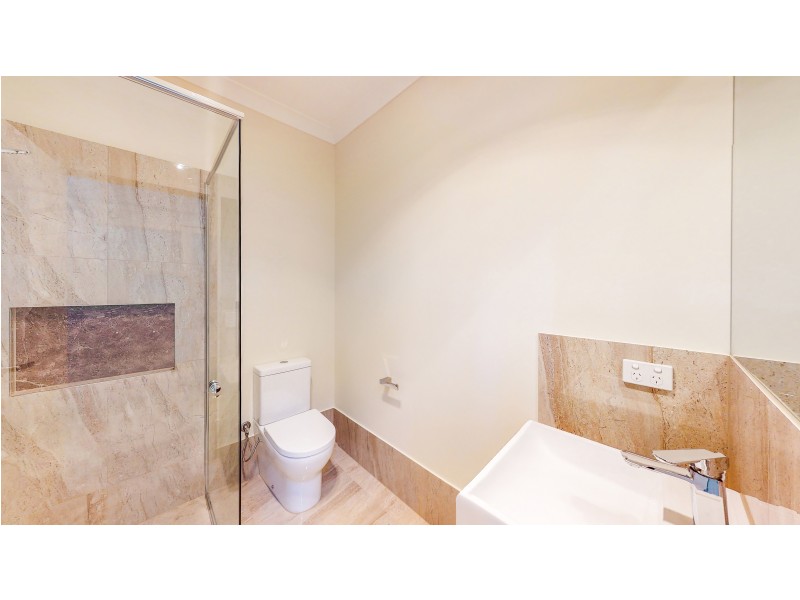 17a Wren Street, Birkdale QLD 4159