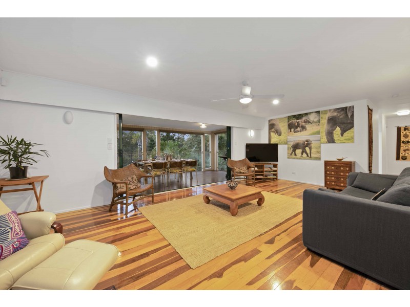 196 Bielby Road, Kenmore Hills QLD 4069