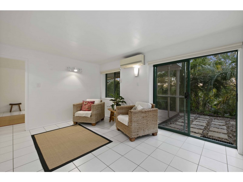 196 Bielby Road, Kenmore Hills QLD 4069
