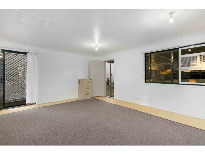 196 Bielby Road, Kenmore Hills QLD 4069