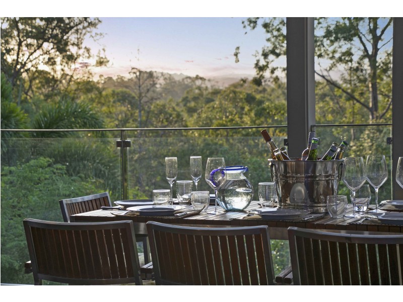 196 Bielby Road, Kenmore Hills QLD 4069