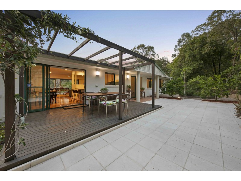 196 Bielby Road, Kenmore Hills QLD 4069