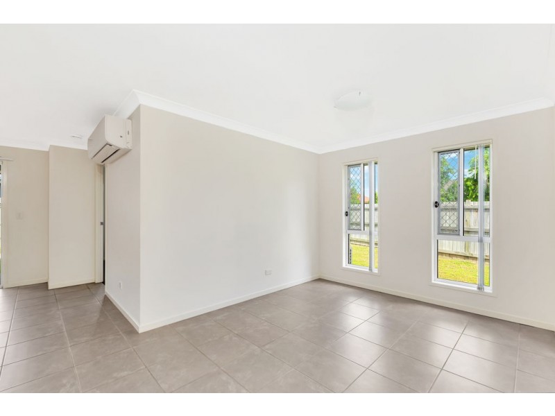 1/24 Stoneleigh Reserve Boulevard, Logan Reserve QLD 4133