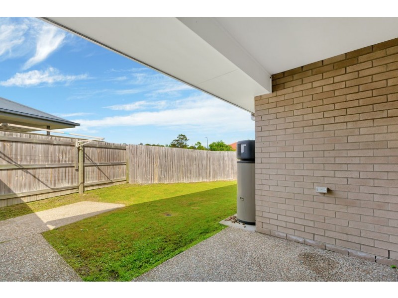 1/24 Stoneleigh Reserve Boulevard, Logan Reserve QLD 4133