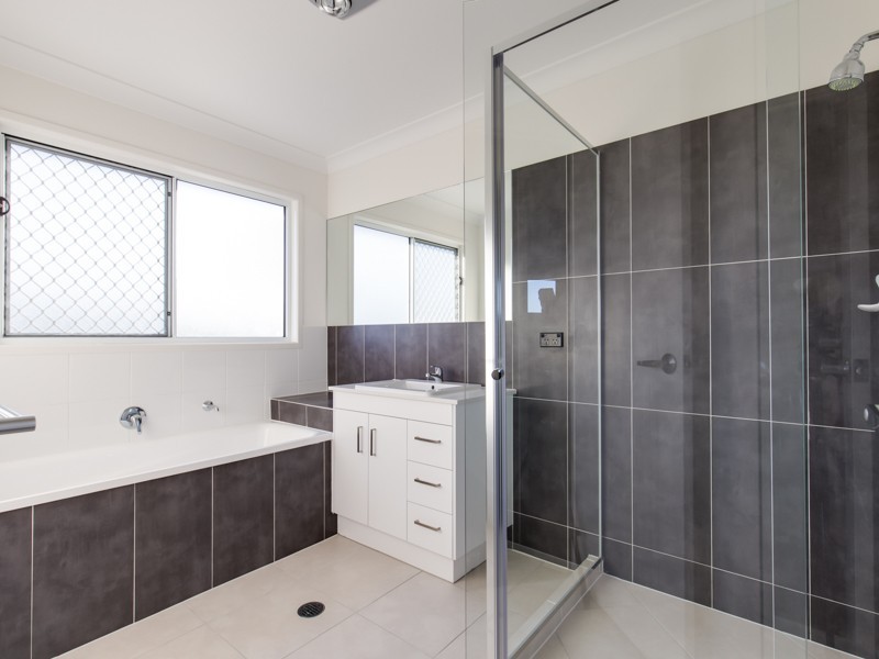 13 Sanctuary Place, Upper Kedron QLD 4055