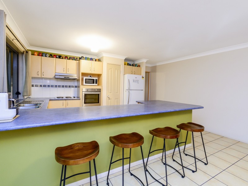 8 Dulwich Place, Forest Lake QLD 4078
