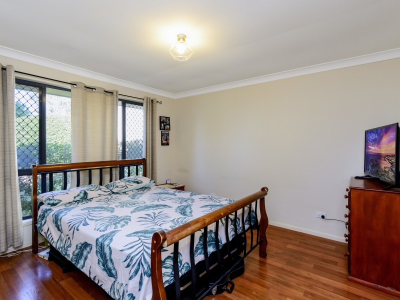 8 Dulwich Place, Forest Lake QLD 4078