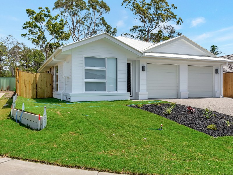 27A Weedbrook Street, Park Ridge QLD 4125