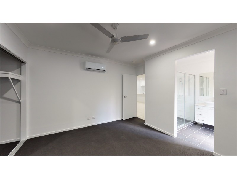 33  Bignell Circuit, Greenbank QLD 4124