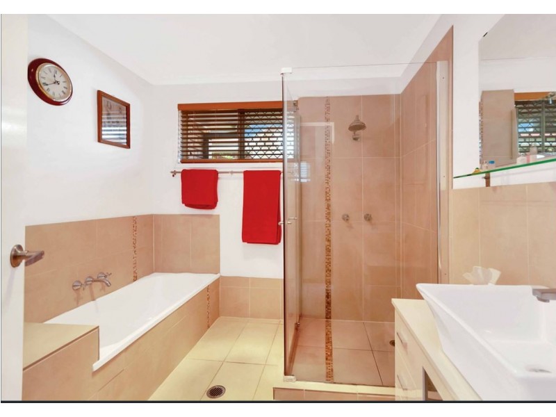 89 Deebing Creek Road, Yamanto QLD 4305